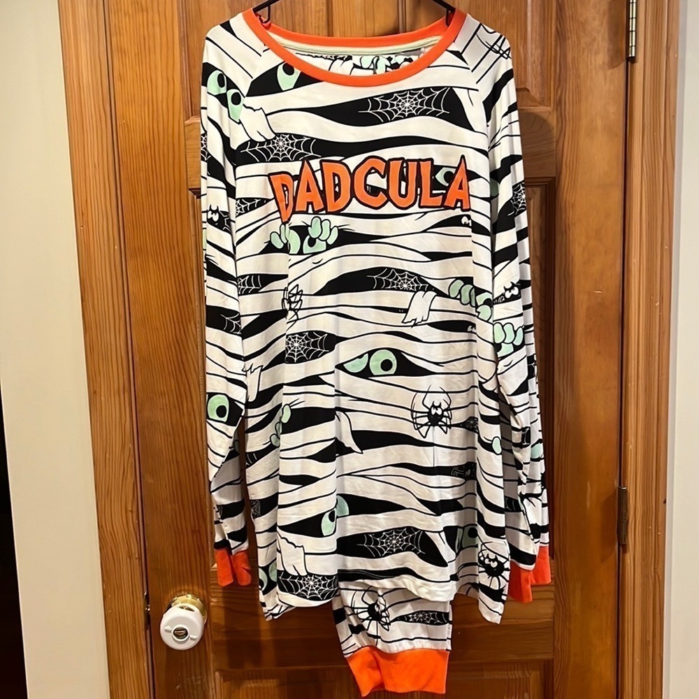 CELEBRATE Halloween Mens DADCULA 2 piece sleep set size 3X .